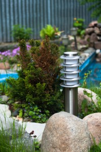 Ein schön angelegter Garten, dazu die richtigeBeleuchtung ist für viele sehr entspannend